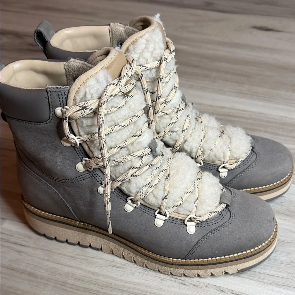 COLE HAAN Gray Women's Boots size 8